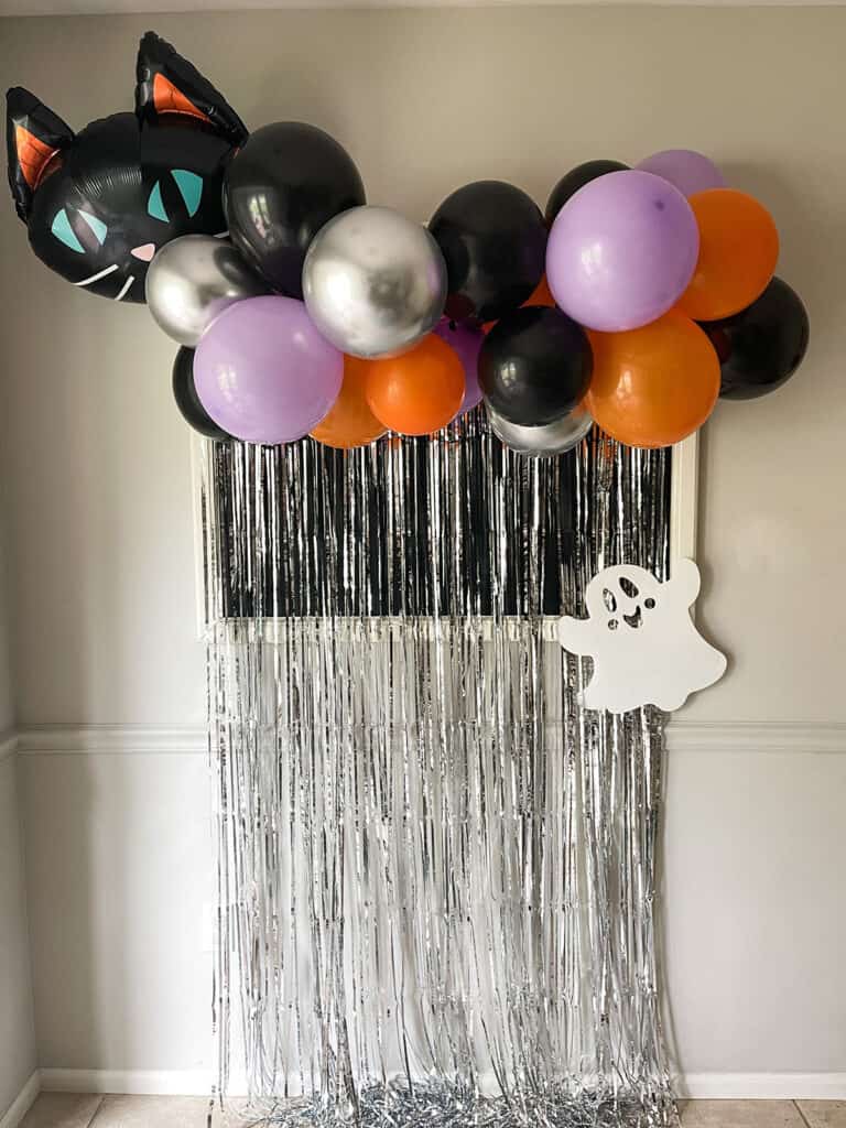 Simple Halloween Balloons You Can Set Up Yourself
